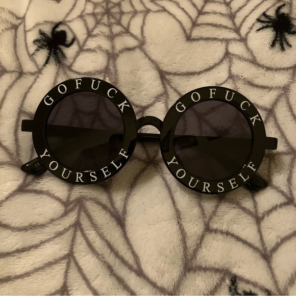 NEW ROUND STATEMENT SUNGLASSES - Picture 3 of 6